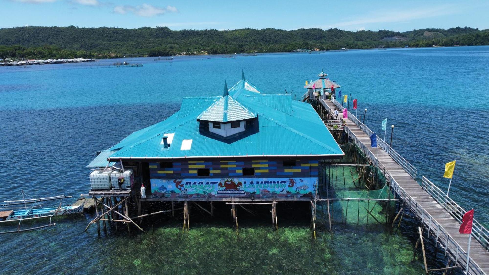 Enchanted River Rock Island Resort Hinatuan Exterior foto