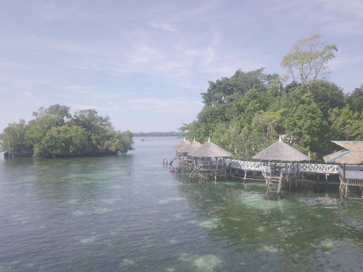 Enchanted River Rock Island Resort Hinatuan Exterior foto